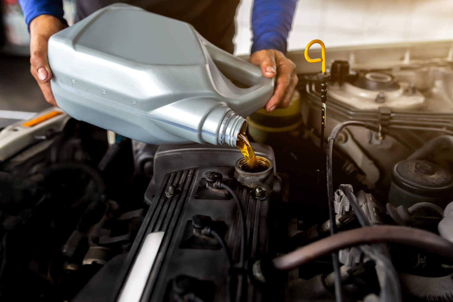 Como saber se o óleo do motor precisa ser trocado? A Leone Equipamentos responde