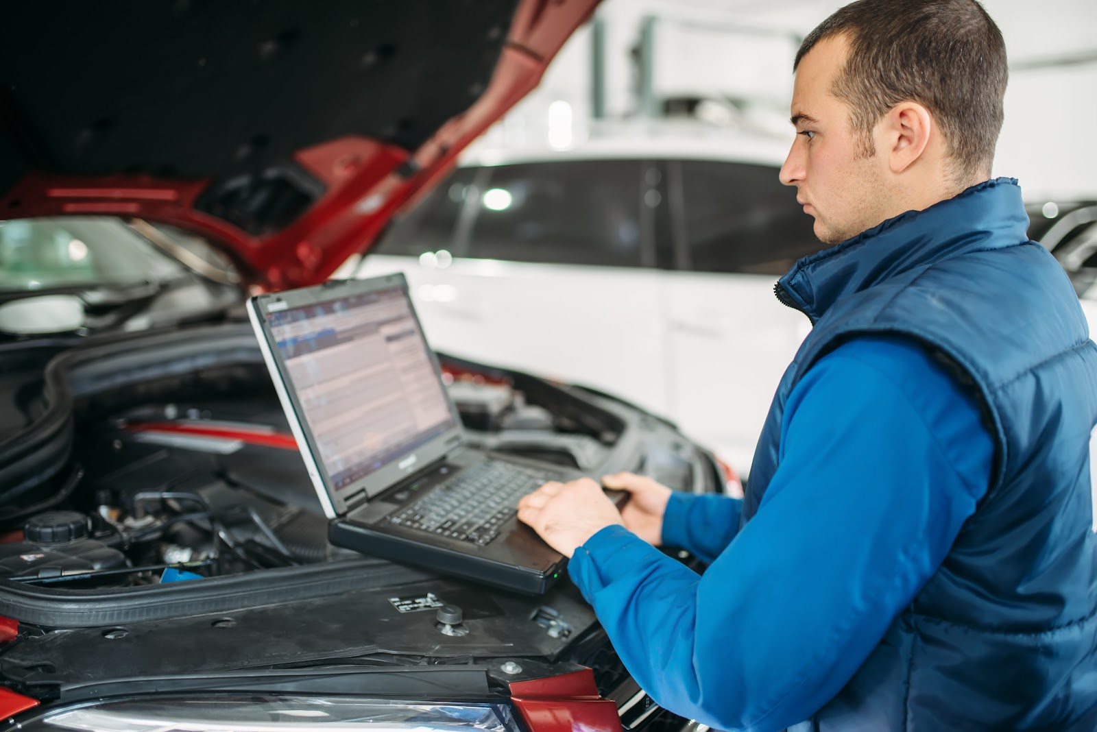 Como Utilizar o Kitest para Diagnósticos Automotivos Eficientes