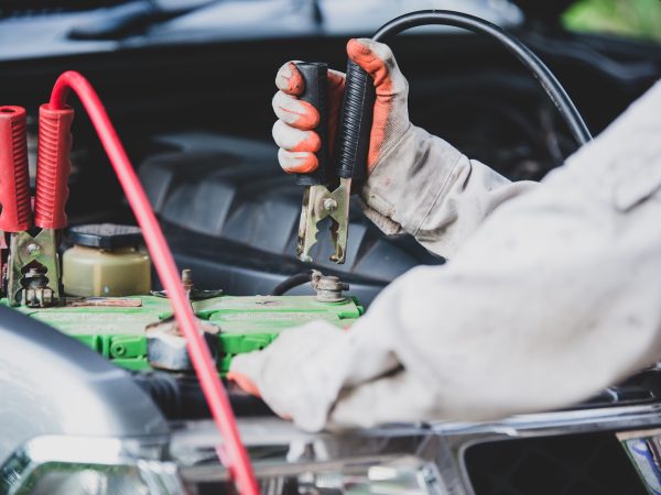 Auto Elétrico: Ferramentas Essenciais que Não Podem Faltar