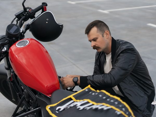 A importância do profundímetro na manutenção de pneus de motos: maximizar o desempenho e a durabilidade