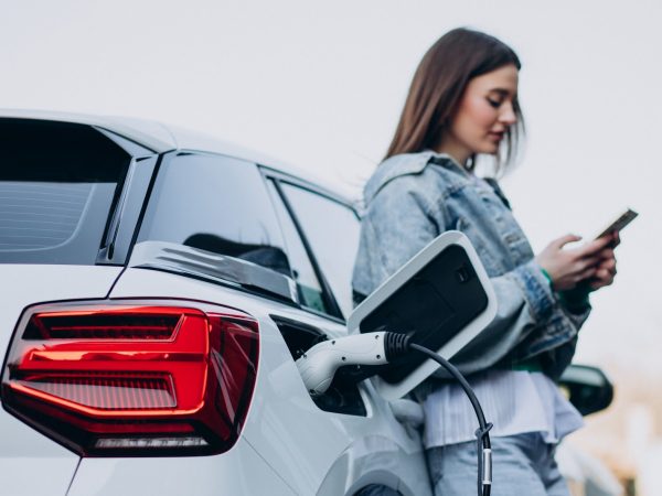 Guia Completo sobre Carregadores de Carros Elétricos: Como Escolher o Melhor para o Seu Veículo