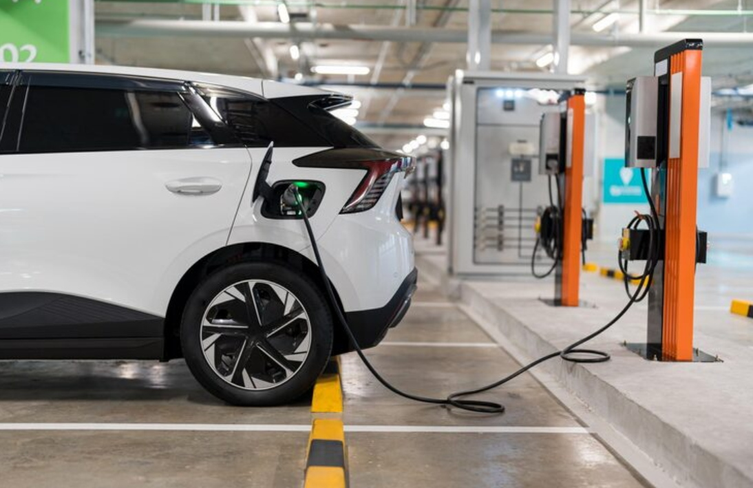 Como preparar sua oficina para atender veículos elétricos com mais confiança técnica?